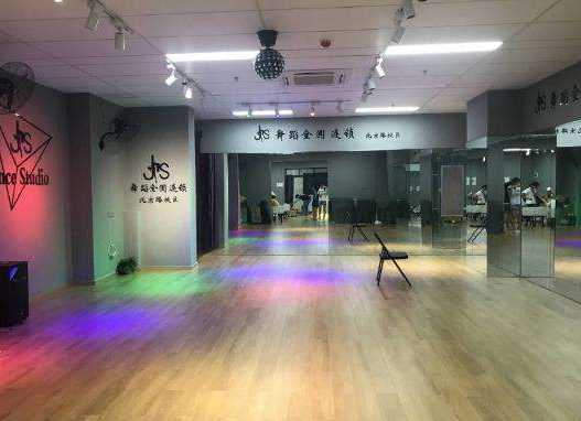 国际js舞蹈培训加盟优势有哪些呢？