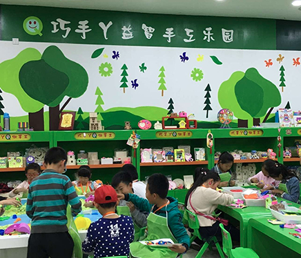 新乡有巧手丫益智手工乐园吗？