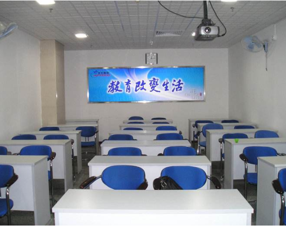 北大青鸟加盟条件是什么呢？