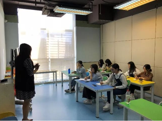 飞鸿教育加盟支持是什么呢？