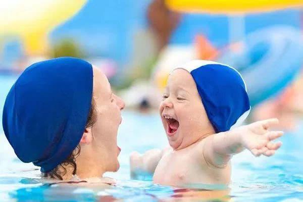 海豚精灵婴幼儿游泳馆加盟费多少钱？