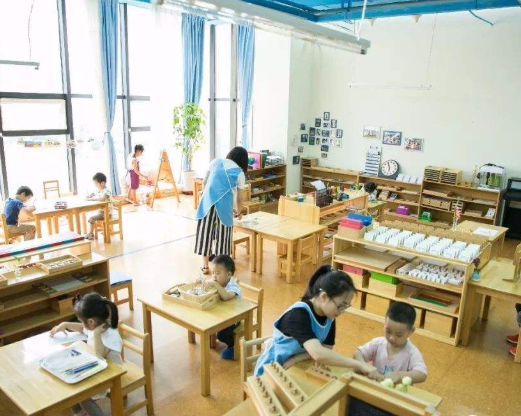 蒙氏教育加盟支持有哪些呢？