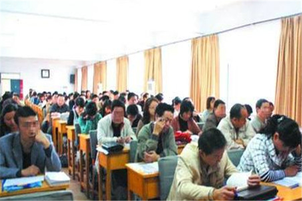 公务员考前培训加盟怎么样？
