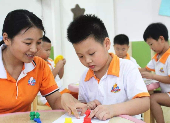 亿百分数学加盟费用高吗？