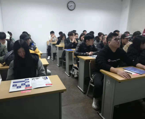 智赢国际英语加盟优势有哪些呢？