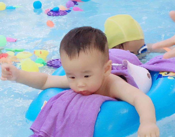 咘噜泡泡水育馆加盟费用是多少？