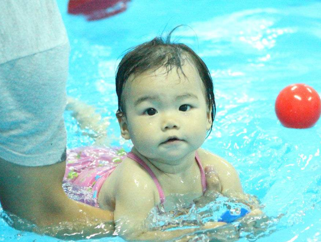 香港卡依婴儿游泳馆加盟好不好？