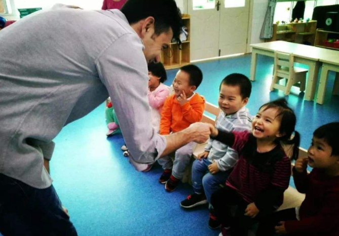 连派英语加盟支持有哪些呢？