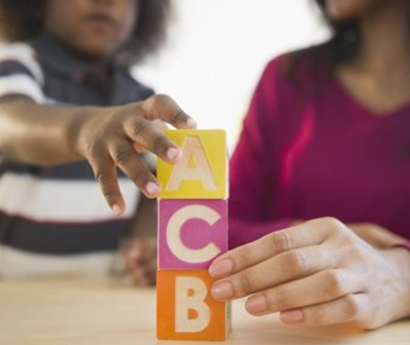 诺堡幼儿英语加盟费用是多少呢？