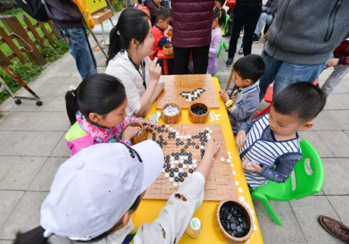 九星围棋学校加盟能赚钱吗？