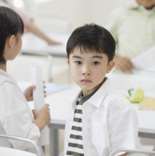 北大青鸟未来家加盟电话是多少？