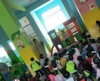 幼儿园口才加盟多少费用？