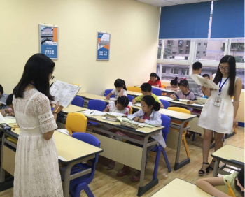 悦读书房加盟电话是多少？