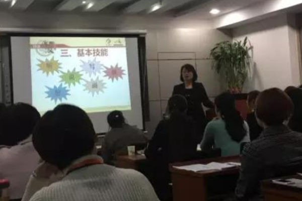 精英现代英语加盟 精英现代英语加盟