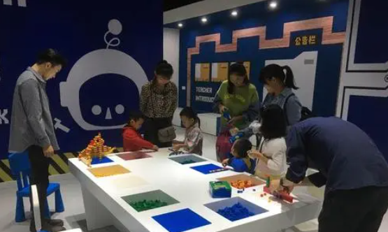 烧脑吧少年加盟费需要多少钱？
