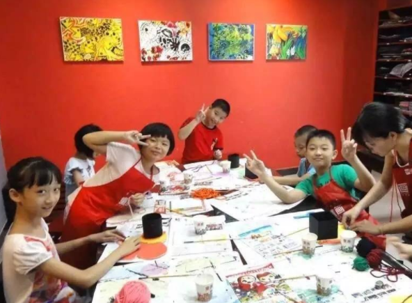 加盟童话坊少儿美术教育怎么样？