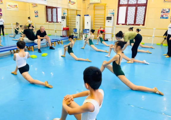 舞蹈培训班如何加盟？