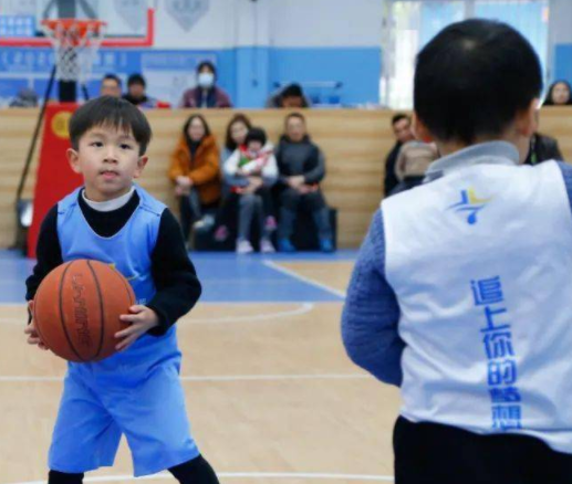 李群篮球联盟俱乐部如何加盟？