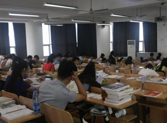 考研加盟费用如何？