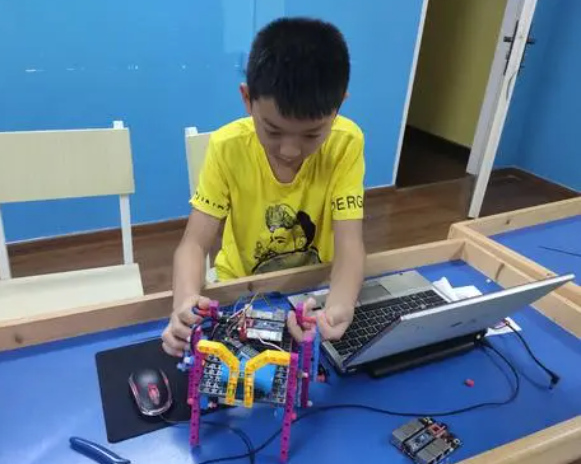 科乐机器人教育怎么样？
