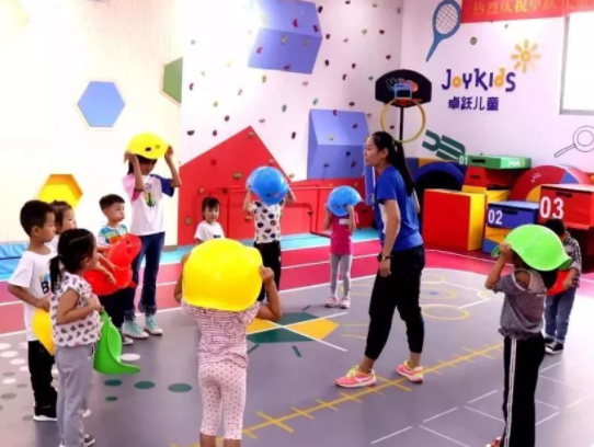卓跃儿童运动馆怎么加盟？