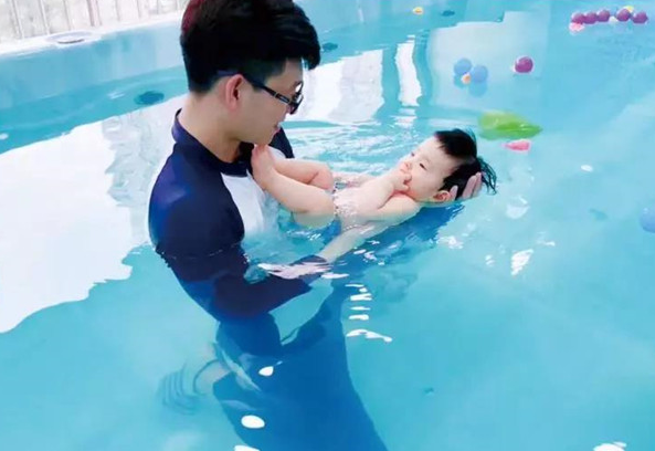 蓝月儿水族加盟电话是多少？