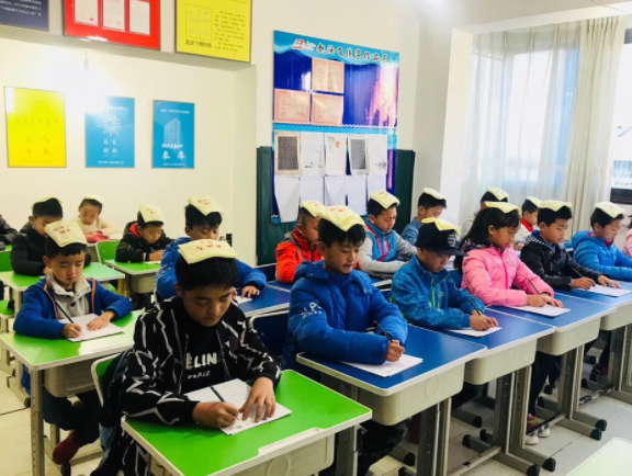 赵汝飞练字招商电话是多少？