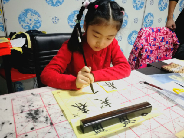 田雪松书画院加盟费多少？