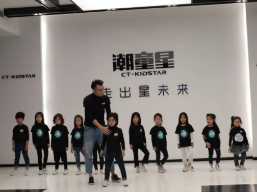 潮童星学院怎么加盟？