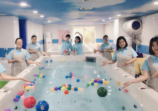 加盟一家婴儿游泳馆多少钱？