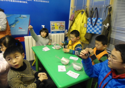 小牛顿科学实验班加盟费多少钱？