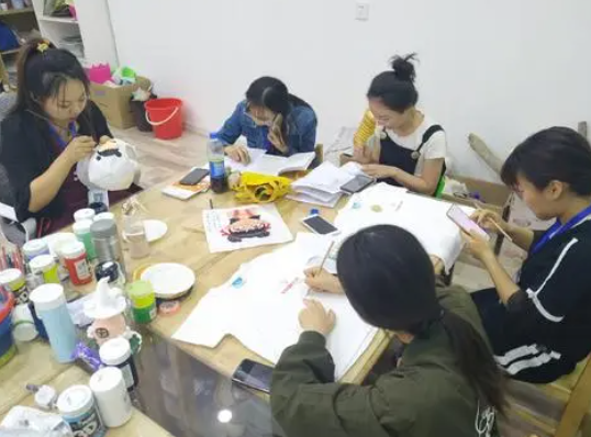 东方绘国际如何加盟？