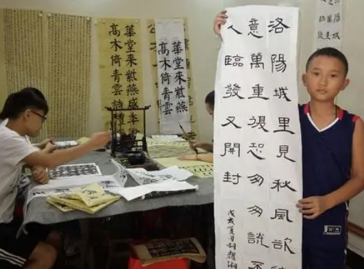 瀚墨书画院加盟费多少钱？