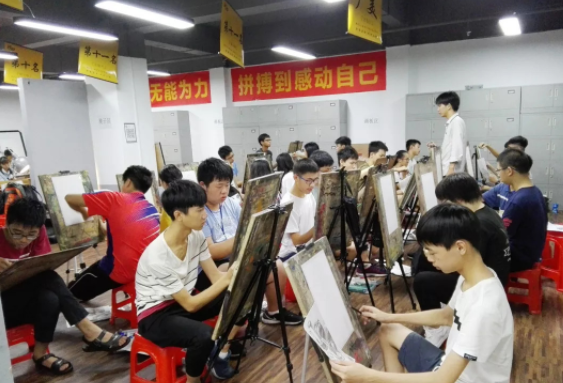 广州战国画室加盟多少钱？