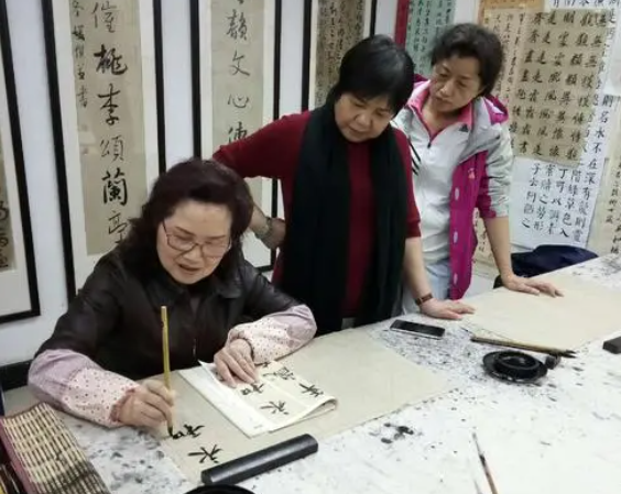 东兰亭书画院加盟费多少钱？