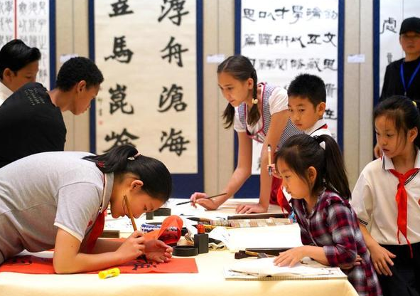 校源书画院加盟怎么样？
