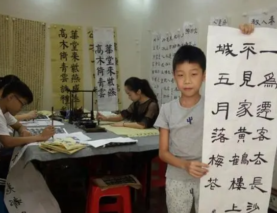 翰墨书画苑加盟费多少钱？