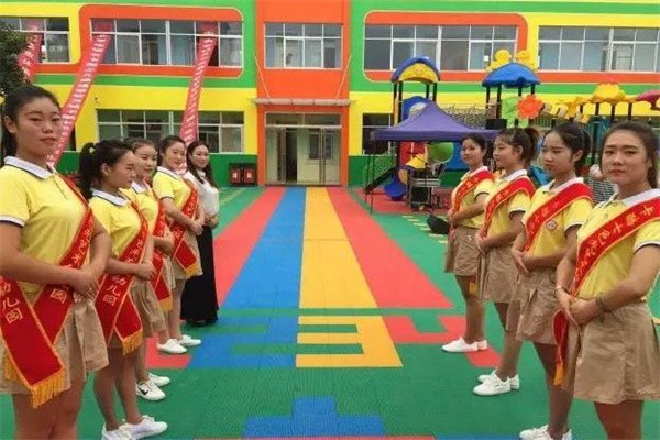 卡酷七色光幼儿园加盟怎么样？
