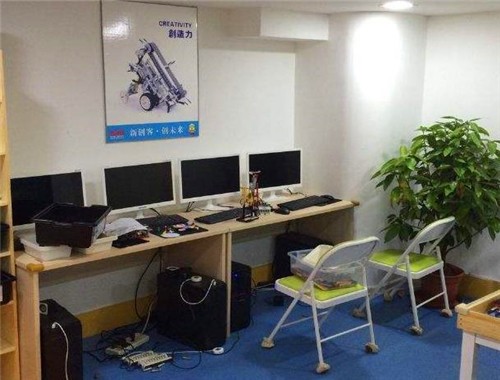 新创客机器人俱乐部总部在哪