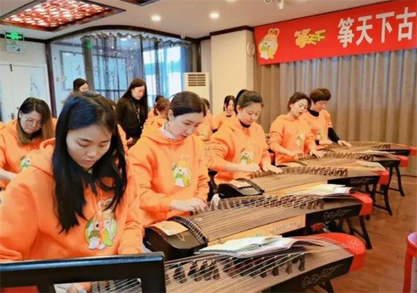 筝天下加盟电话及费用是多少?