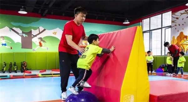 顽兔斯瑞儿童体适能创业加盟的秘诀是什么？