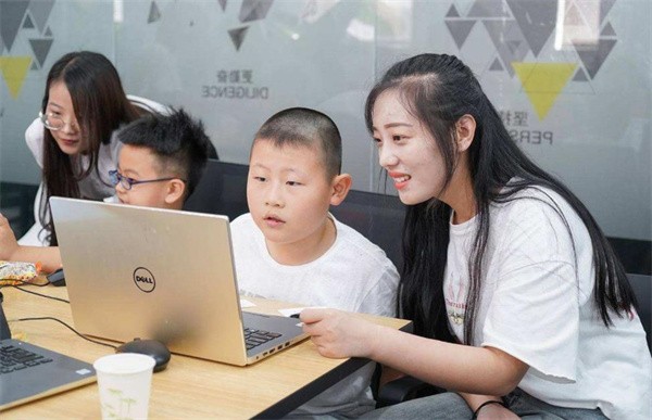 开个教育培训机构赚钱吗？妙小程少儿编程加盟靠谱吗？