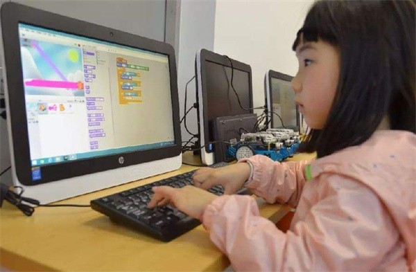 大学生可以投资编程项目吗？萌码象少儿编程加盟怎么样？