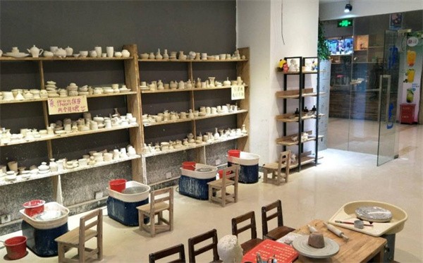 开一个diy陶艺店需要多少钱?