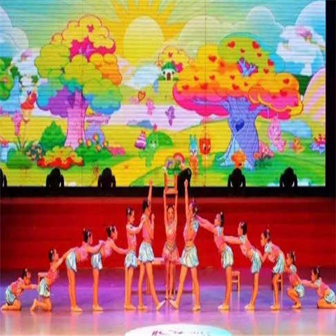 龙腾艺术培训学校 龙腾艺术培训学校