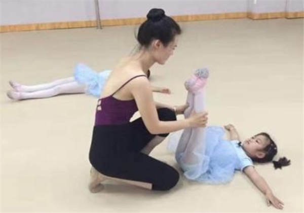 莫舞舞蹈 莫舞舞蹈