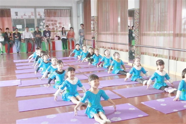 萌学园艺术加盟 萌学园艺术加盟