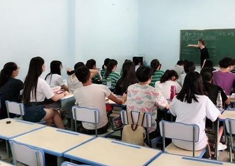 海伦新天艺术学校加盟
