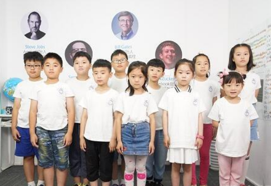 启码未来编程教育加盟