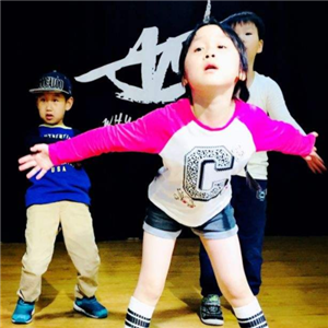 LITTLE UP少儿舞蹈教室加盟